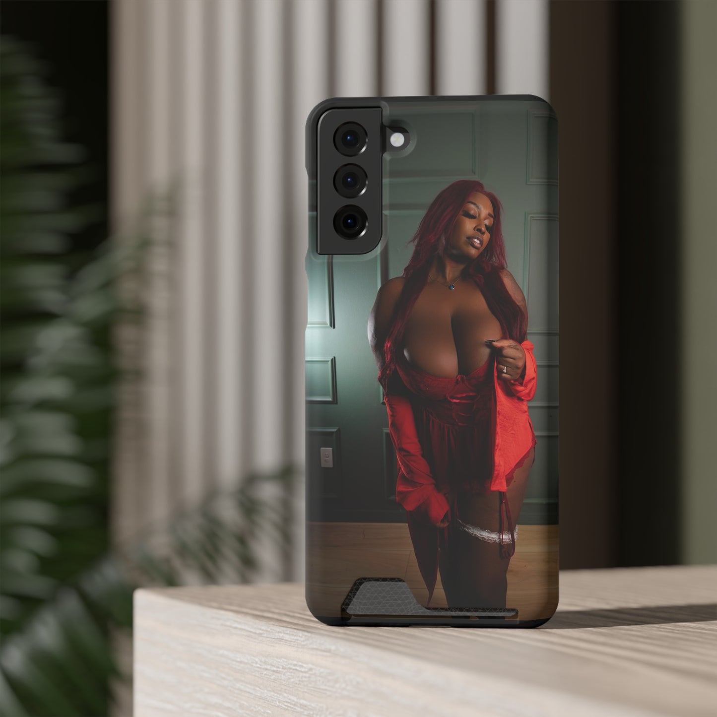 Stylish Phone Case with Card Holder - Chic Design for Fashion Enthusiasts