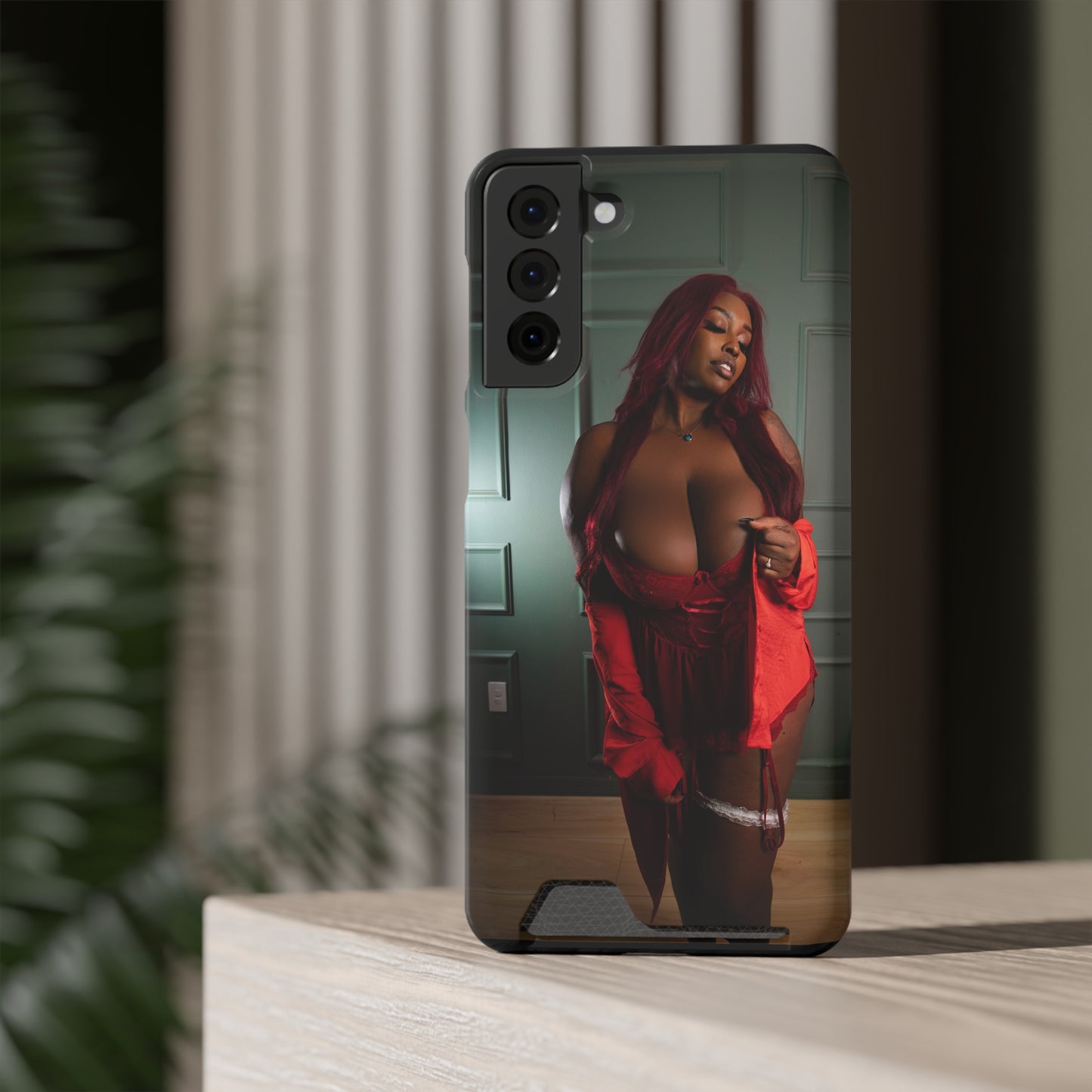 Stylish Phone Case with Card Holder - Chic Design for Fashion Enthusiasts